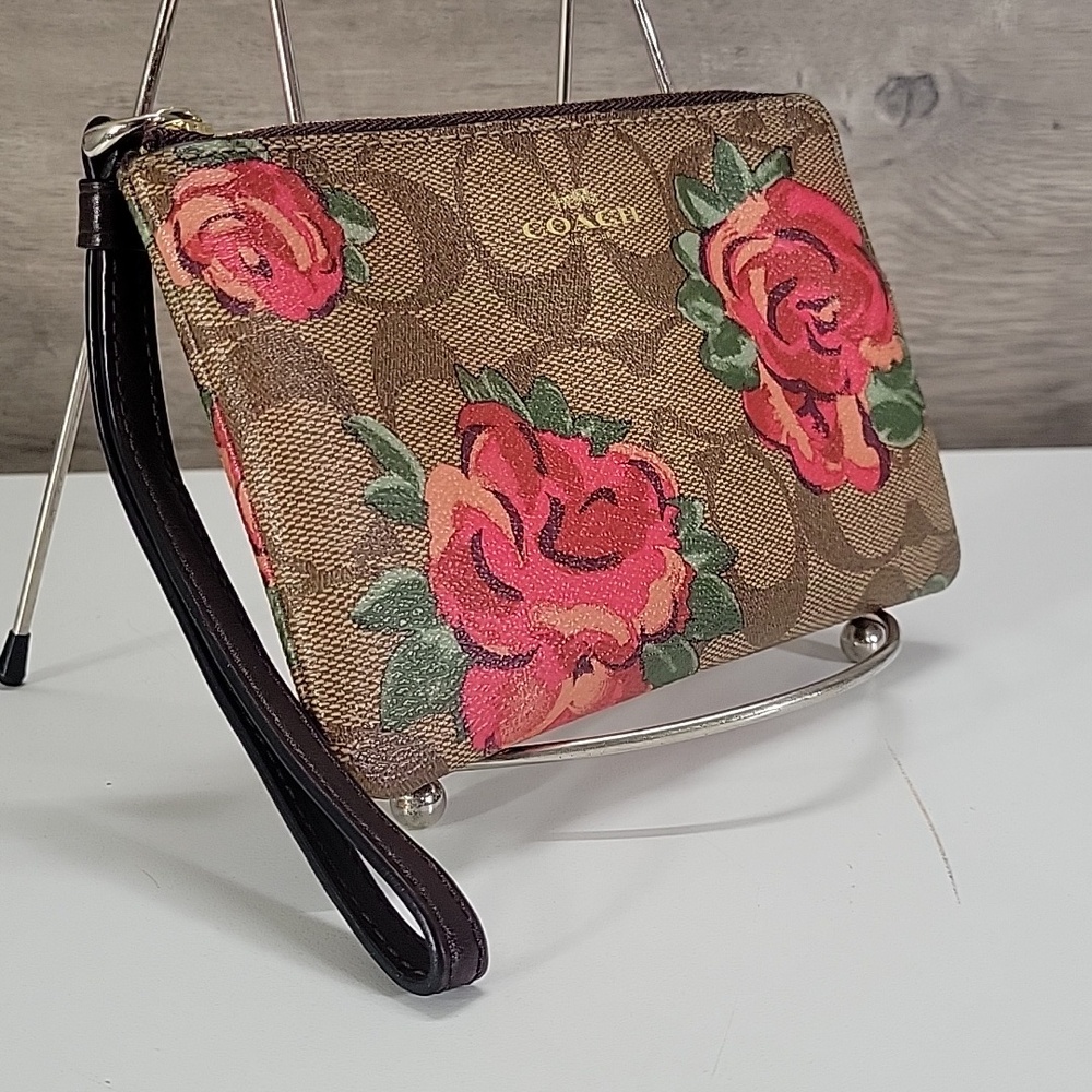 Coach Jumbo Rose Signature Coated Canvas Wristlet Wallet - Picture 3 of 11